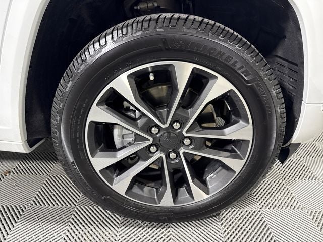 2022 Jeep Grand Cherokee L Overland