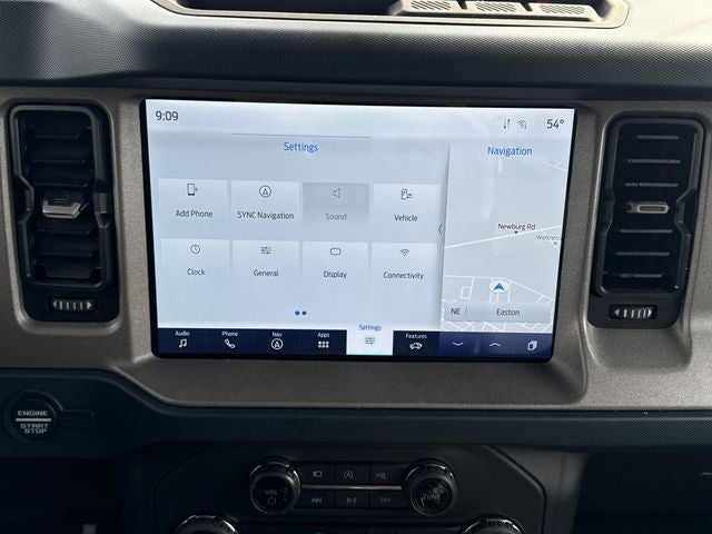 2024 Ford Bronco Outer Banks