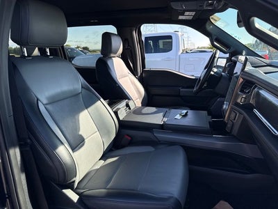2023 Ford F-150 Lightning Lariat