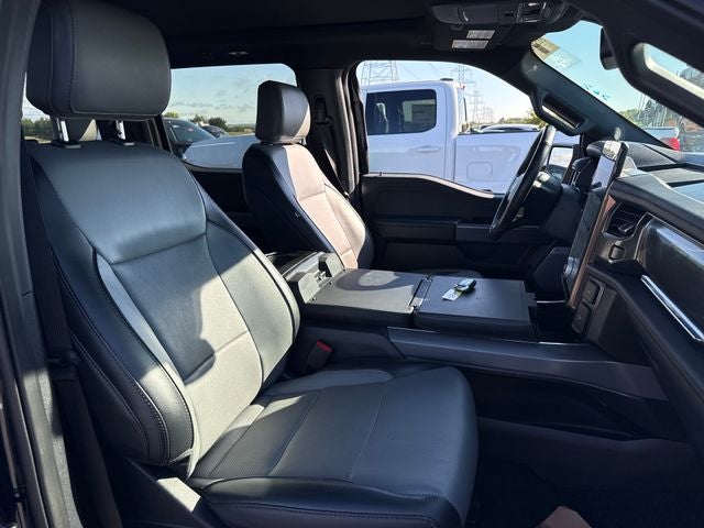 2023 Ford F-150 Lightning Lariat