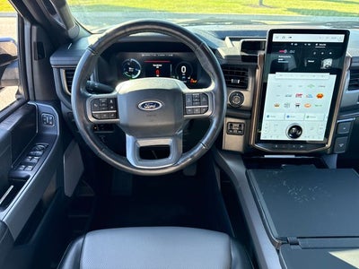 2023 Ford F-150 Lightning Lariat