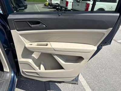 2021 Volkswagen Atlas 3.6L V6 SE w/Technology R-Line