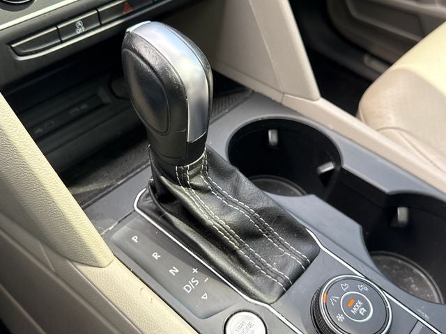 2021 Volkswagen Atlas 3.6L V6 SE w/Technology R-Line