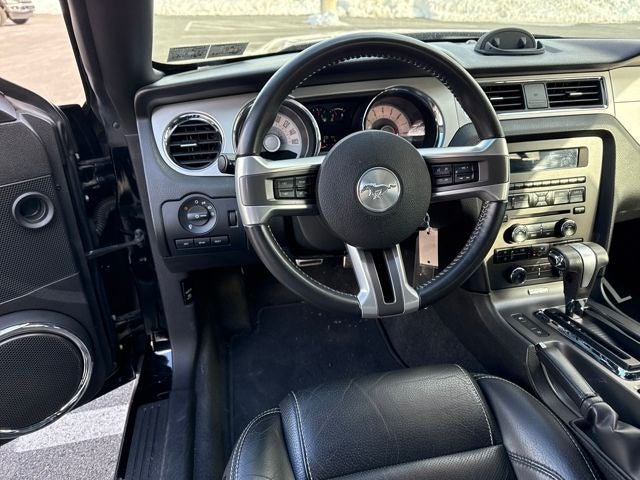 2011 Ford Mustang V6 Premium