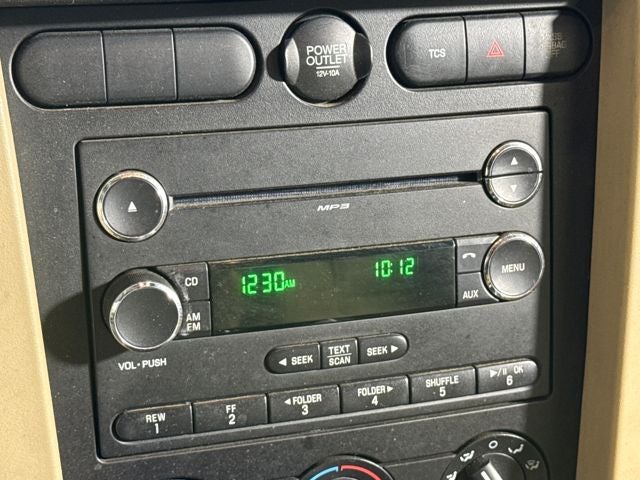 2008 Ford Mustang V6 Deluxe