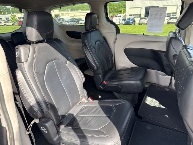 2017 Chrysler Pacifica Touring L