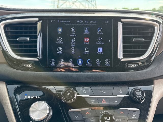 2017 Chrysler Pacifica Touring L