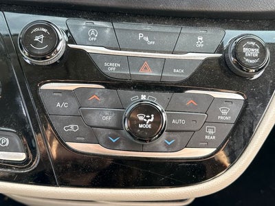 2017 Chrysler Pacifica Touring L