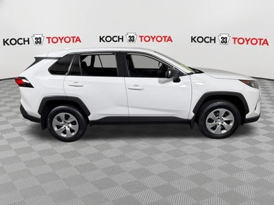 2022 Toyota RAV4 LE