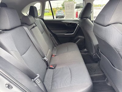 2022 Toyota RAV4 LE