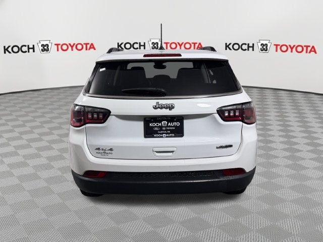 2022 Jeep Compass Latitude Lux