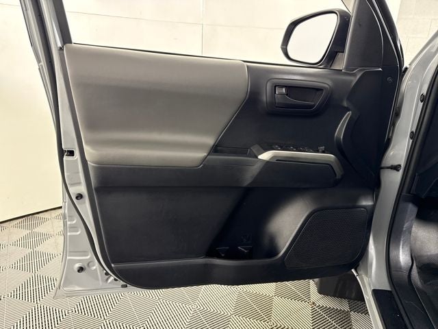 2019 Toyota Tacoma SR5 V6