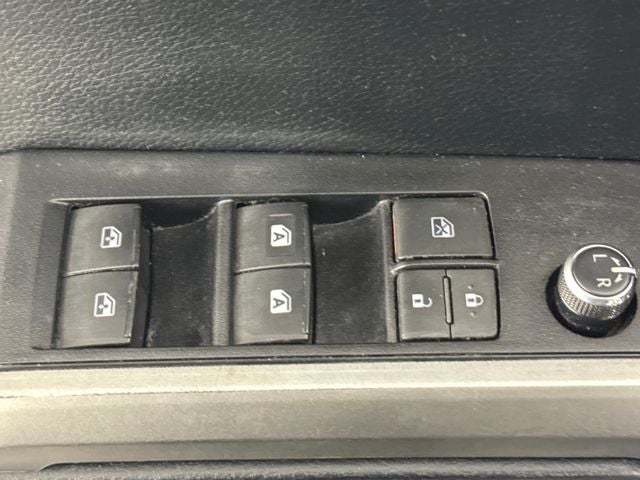 2017 Toyota Tacoma Limited V6