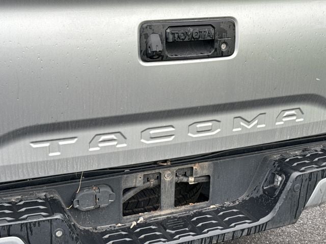 2016 Toyota Tacoma Limited V6