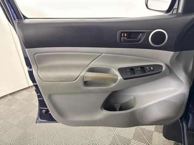 2012 Toyota Tacoma Base V6