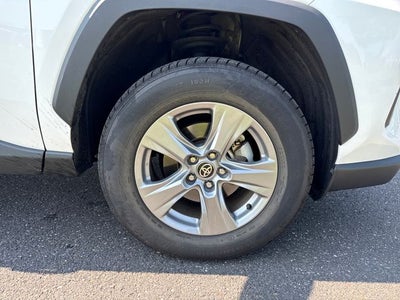 2022 Toyota RAV4 Hybrid XLE