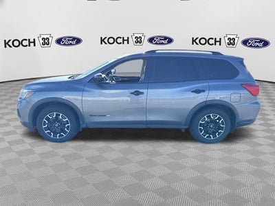 2020 Nissan Pathfinder SV