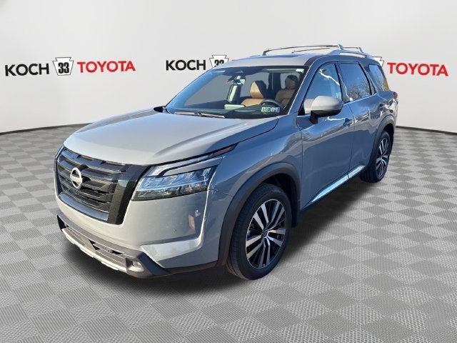 2023 Nissan Pathfinder Platinum