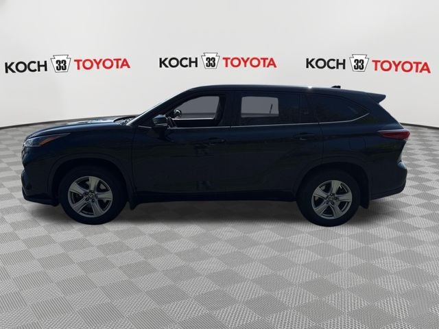 2021 Toyota Highlander LE