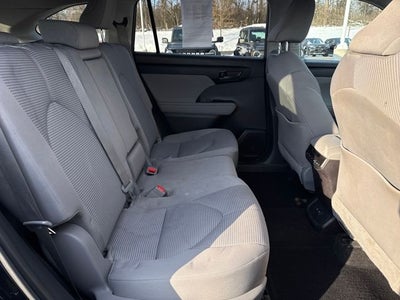 2021 Toyota Highlander LE