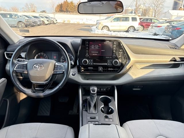 2021 Toyota Highlander LE