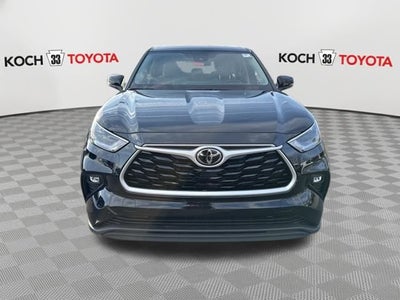 2021 Toyota Highlander LE