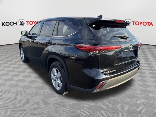 2021 Toyota Highlander LE