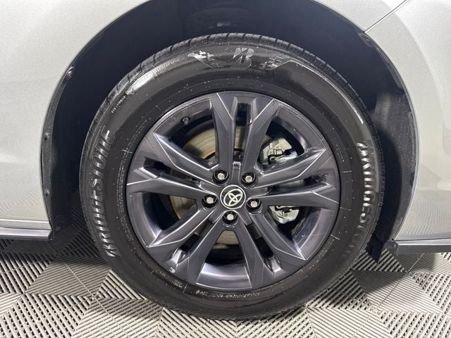 2025 Toyota Sienna XSE 7 Passenger