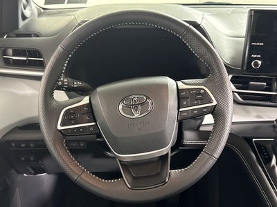 2025 Toyota Sienna XSE 7 Passenger