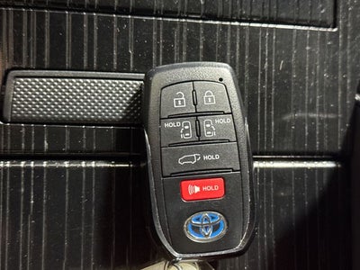 2025 Toyota Sienna XSE 7 Passenger