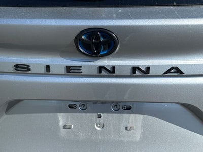 2025 Toyota Sienna XSE 7 Passenger