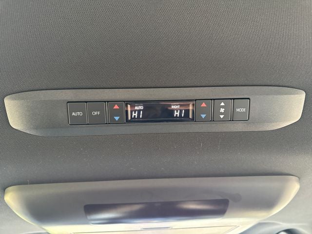 2025 Toyota Sienna XSE 7 Passenger