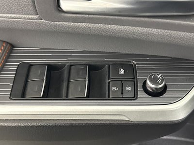 2023 Toyota Sienna XSE 7 Passenger