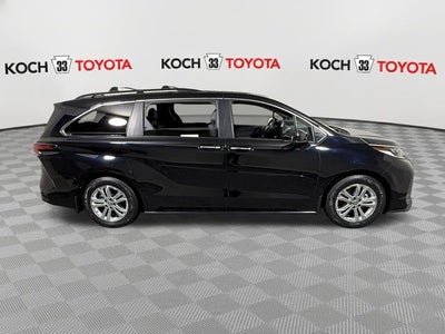 2023 Toyota Sienna XSE 7 Passenger
