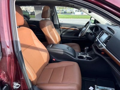 2018 Toyota Highlander Limited Platinum