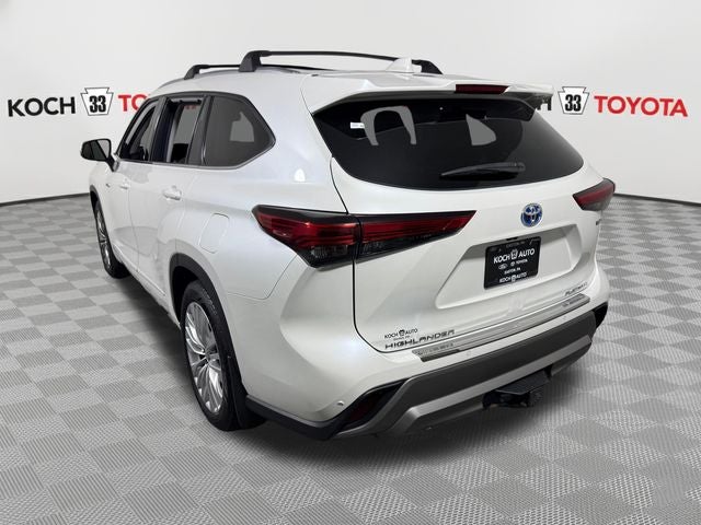 2021 Toyota Highlander Hybrid Platinum