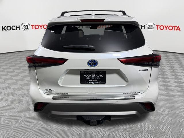 2021 Toyota Highlander Hybrid Platinum