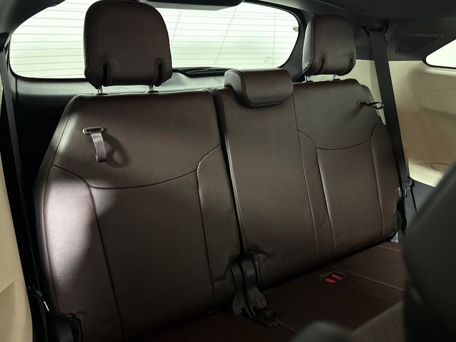2024 Toyota Sienna Platinum 7 Passenger