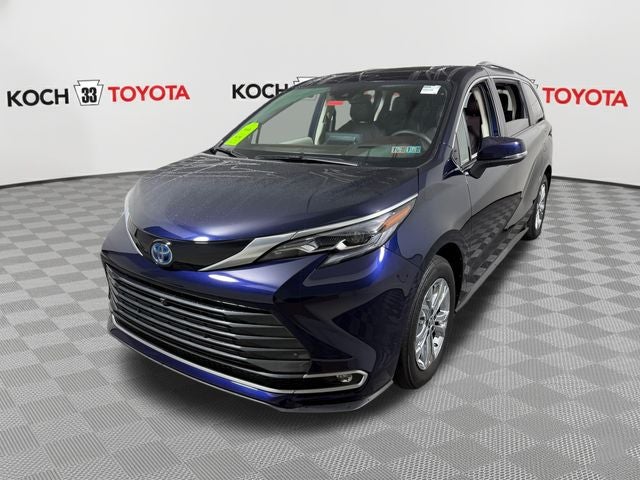 2024 Toyota Sienna Platinum 7 Passenger
