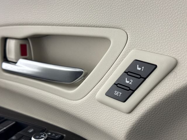 2024 Toyota Sienna Platinum 7 Passenger