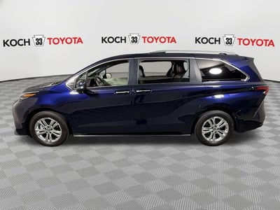 2024 Toyota Sienna Platinum 7 Passenger