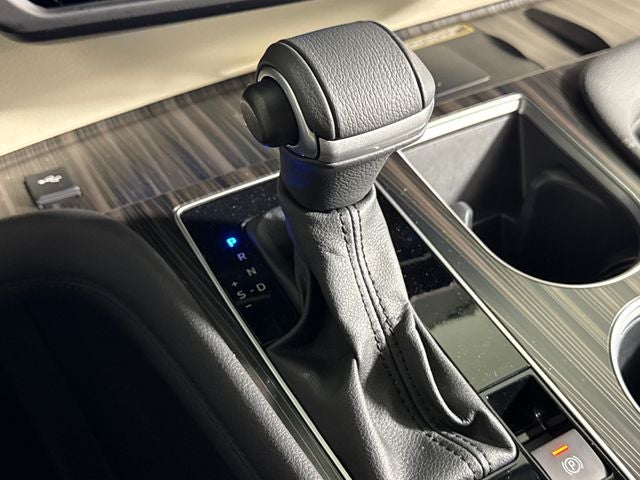 2024 Toyota Sienna Platinum 7 Passenger