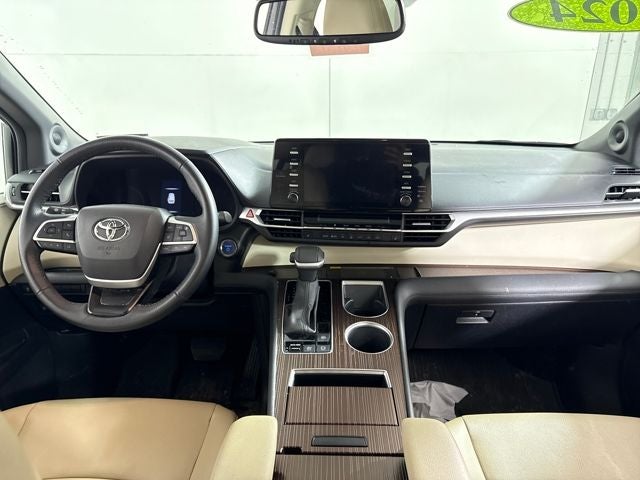 2024 Toyota Sienna XLE