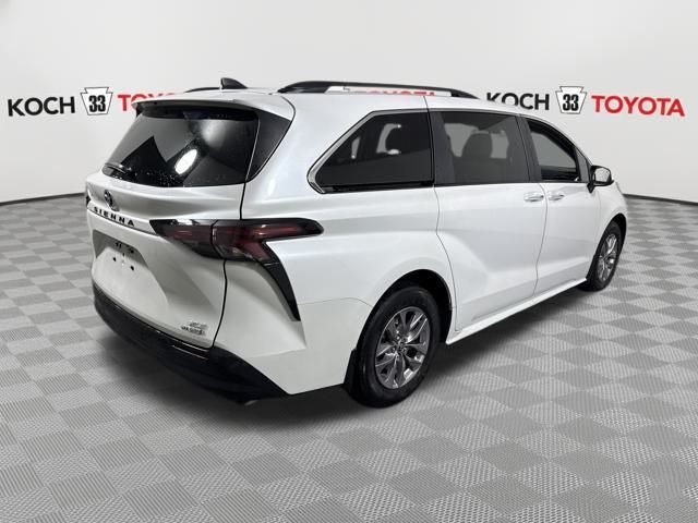 2024 Toyota Sienna XLE