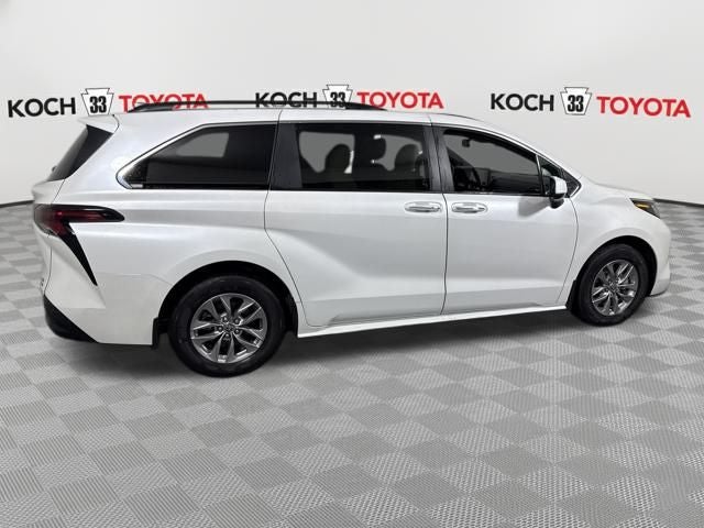 2024 Toyota Sienna XLE