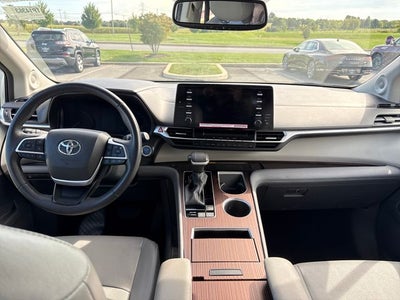 2024 Toyota Sienna XLE 7 Passenger