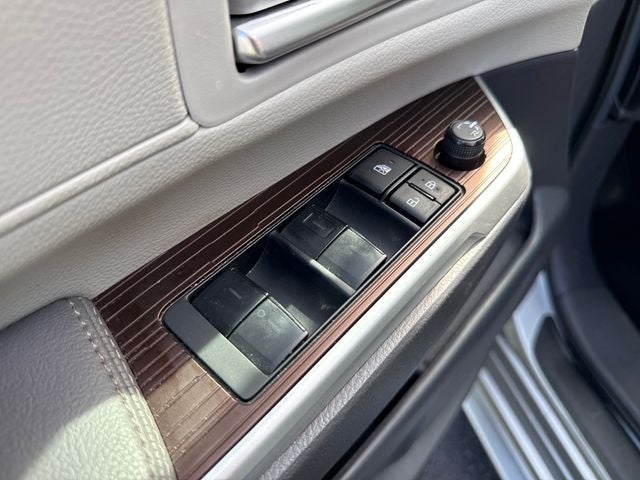 2024 Toyota Sienna XLE 7 Passenger