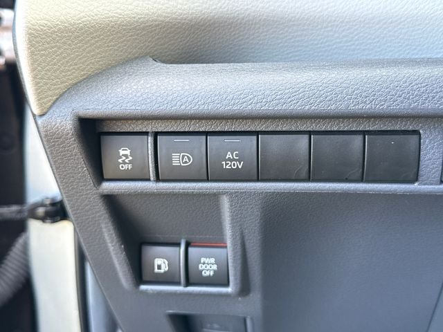 2024 Toyota Sienna XLE 7 Passenger
