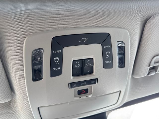 2024 Toyota Sienna XLE 7 Passenger