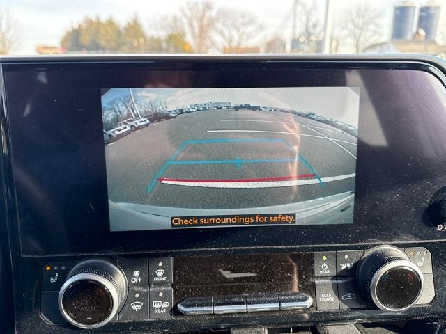 2024 Toyota Highlander Hybrid XLE Nightshade